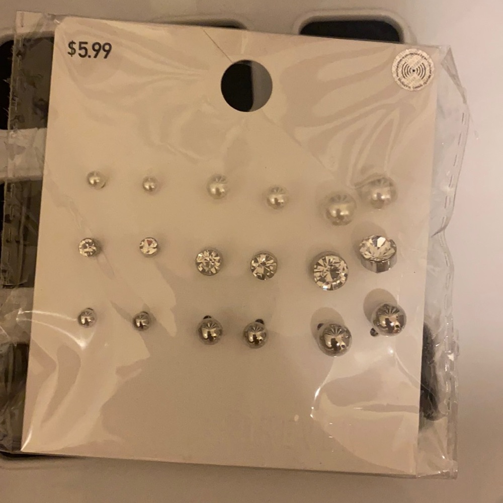 costume jewelry earrings